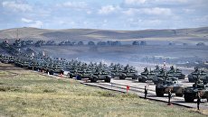 Парад участников военных маневров Восток-2018 на забайкальском полигоне Цугол. 13 сентября 2018 Парад участников военных маневров Восток-2018 на забайкальском полигоне Цугол. 13 сентября 2018