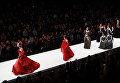 Показ коллекции В. Зайцева Русские сезоны в Париже на Mercedes-Benz Fashion Week Russia Показ коллекции В. Зайцева Русские сезоны в Париже на Mercedes-Benz Fashion Week Russia