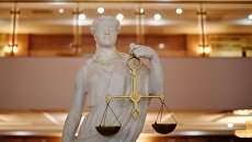 Статуя Фемиды в суде Статуя Фемиды в суде