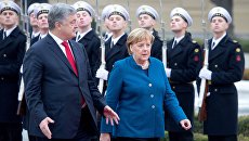 Президент Украины Петр Порошенко и канцлер Германии Ангела Меркель во время встречи. 1 ноября 2018 Президент Украины Петр Порошенко и канцлер Германии Ангела Меркель во время встречи. 1 ноября 2018