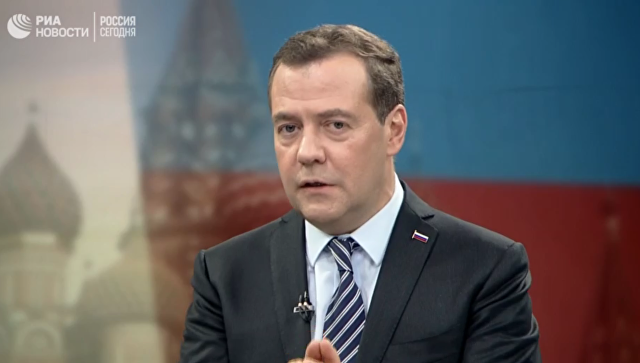Медведев оценил объем электронной торговли между Китаем и Россией 