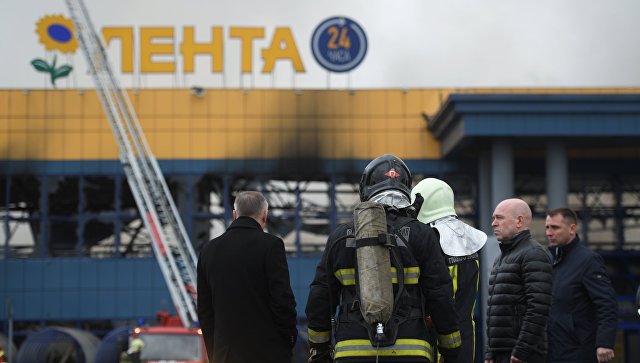 В Петербурге ликвидировали открытое горение в гипермаркете 