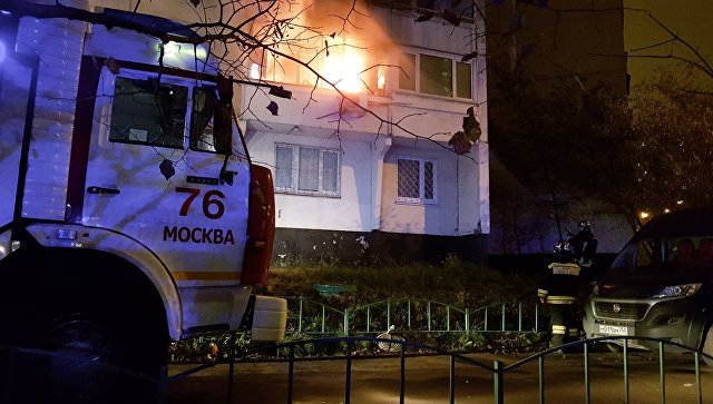 СК начал проверку после пожара в жилом доме на юго-западе Москвы 