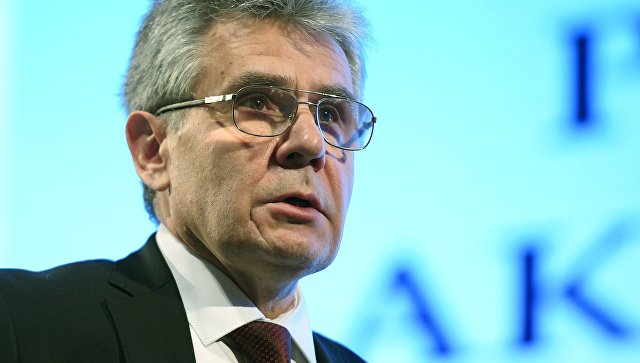 Президент РАН получил медаль ЮНЕСКО за вклад в развитие нанонауки 