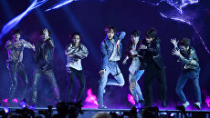 Южнокорейская k-pop группа BTS .Архивное фото Южнокорейская k-pop группа BTS .Архивное фото