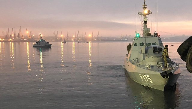Корабли ВМС Украины, задержанные пограничной службой РФ за нарушение государственной границы России, в порту Керчи. Архивное фото