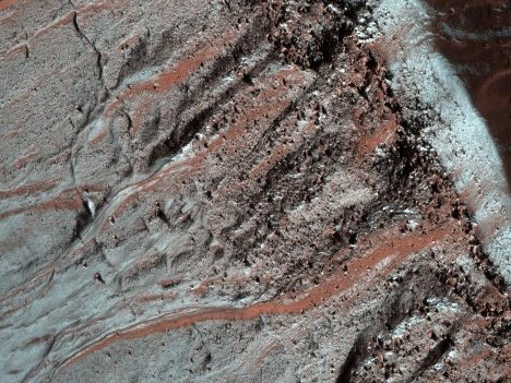 Снимок поверхности Марса, полученный камерой HiRISE Снимок поверхности Марса, полученный камерой HiRISE