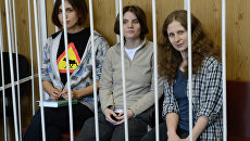 Заседание суда в отношении участниц панк-группы Pussy Riot Заседание суда в отношении участниц панк-группы Pussy Riot