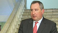 Дмитрий Рогозин рассказал, как летал на SSJ-100 в кабине пилотов Дмитрий Рогозин рассказал, как летал на SSJ-100 в кабине пилотов