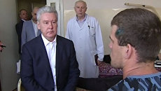 Полицейский рассказал Собянину, как получил удар на Марше миллионов Полицейский рассказал Собянину, как получил удар на Марше миллионов