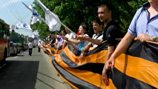 Георгиевскую ленту длиной 365 метров растянули в центре Кишинева Георгиевскую ленту длиной 365 метров растянули в центре Кишинева