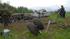 Ан-24 разбился в 150 метрах от посадочной полосы. Видео с места ЧП Ан-24 разбился в 150 метрах от посадочной полосы. Видео с места ЧП
