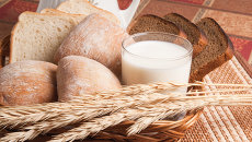 Молочная и хлебобулочная продукция. Архивное фото Молочная и хлебобулочная продукция. Архивное фото