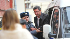 Роман Панов доставлен в Тверской районный суд Роман Панов доставлен в Тверской районный суд