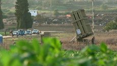 Израильтяне бегут к бомбоубежищам, а журналисты прячутся от ракет в канавах Израильтяне бегут к бомбоубежищам, а журналисты прячутся от ракет в канавах