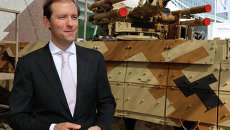 Д.Мантуров на выставке вооружений IDEX-2013 в ОАЭ Д.Мантуров на выставке вооружений IDEX-2013 в ОАЭ