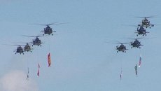 Ми-8 в тесном строю, или Как репетируют воздушную часть парада Победы Ми-8 в тесном строю, или Как репетируют воздушную часть парада Победы