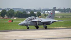 Самолет Як-130 на авиасалоне в Ле Бурже Самолет Як-130 на авиасалоне в Ле Бурже