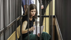 Участница панк-группы Pussy Riot Надежда Толоконникова Участница панк-группы Pussy Riot Надежда Толоконникова