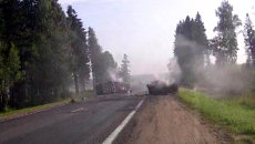 Видеорегистратор зафиксировал момент столкновения машин в Белоруссии Видеорегистратор зафиксировал момент столкновения машин в Белоруссии
