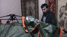 Томич разбил палатку, чтобы не замерзнуть в своей квартире Томич разбил палатку, чтобы не замерзнуть в своей квартире