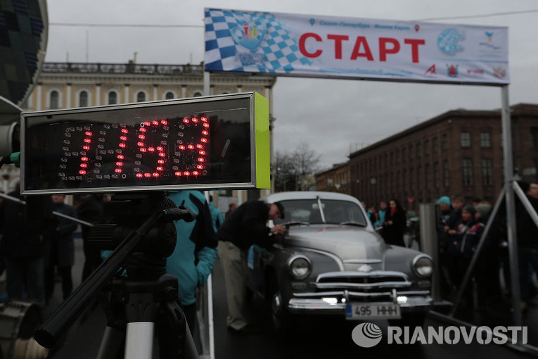 Старт ралли электромобилей по маршруту Петербург - Монте-Карло Старт ралли электромобилей по маршруту Петербург - Монте-Карло