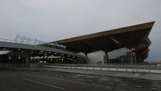 Новый терминал петербургского аэропорта Пулково. Архивное фото Новый терминал петербургского аэропорта Пулково. Архивное фото