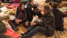 Манифестанты превратили мэрию Киева в штаб с ночлежкой, кухней и медпунктом Манифестанты превратили мэрию Киева в штаб с ночлежкой, кухней и медпунктом