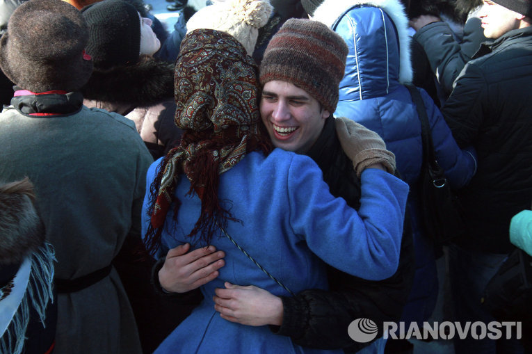 Празднование Масленицы в Томске на стадионе Политехник Празднование Масленицы в Томске на стадионе Политехник